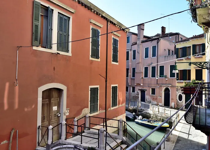 Venice Life